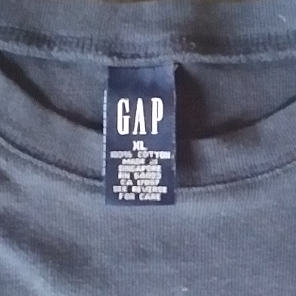 Vintage Gap Tee - Picture 3 of 3